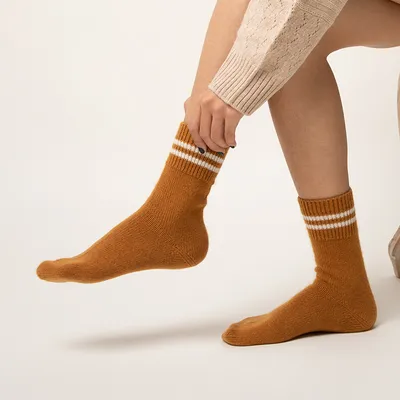 Solid Colour Funny Design Cashmere Socks for Girls 1